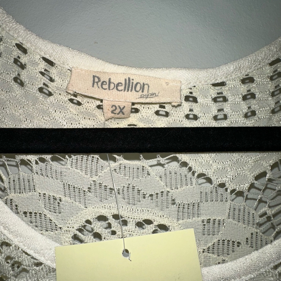 New NWT Women's Rebellion Again Dress Size 2X Ivory Lace Bell Sleeve - Picture 8 of 14